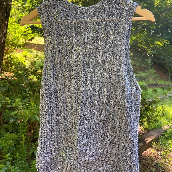 GAP Crochet Tank Top - Picture 2 of 8